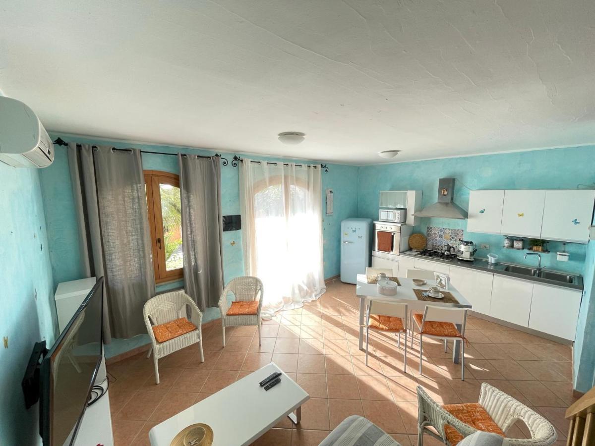 Casa Delle Farfalle Chia Bagian luar foto